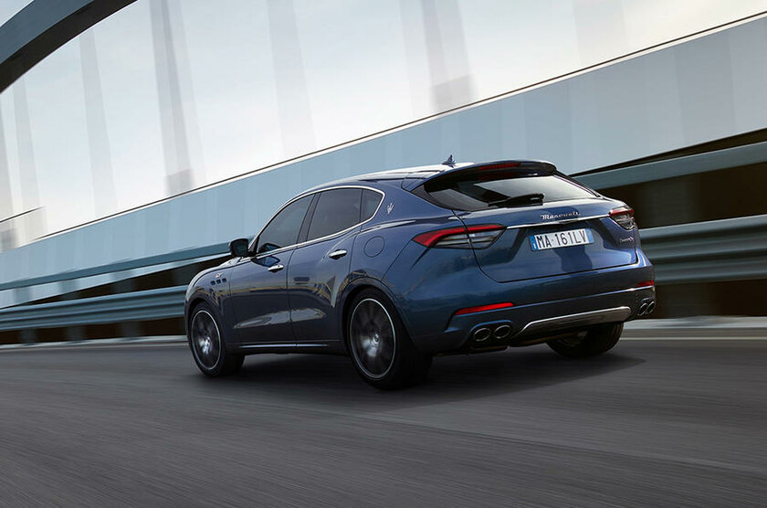 Гибридный Maserati Levante получил мотор мощностью 325 лошадей