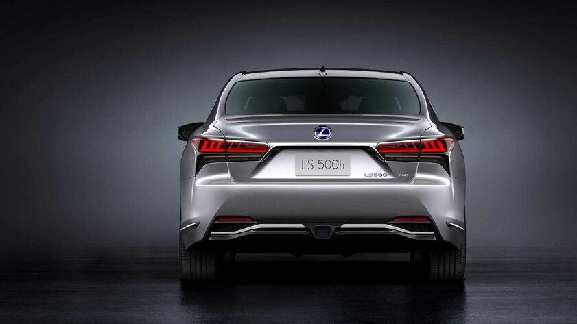 Обновлённый Lexus LS уже в России: стильный кузов и улучшенный V6 от 7 миллионов рублей