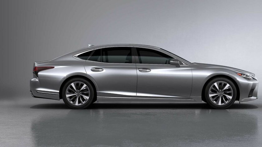Обновлённый Lexus LS уже в России: стильный кузов и улучшенный V6 от 7 миллионов рублей