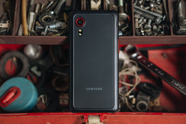 Обзор Samsung Galaxy XCover 5: реальная защита в обмен на упрощения