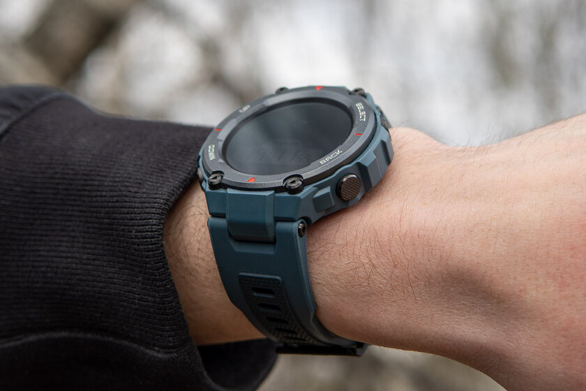 Обзор Amazfit T-Rex Pro: много преимуществ поверх ограничений