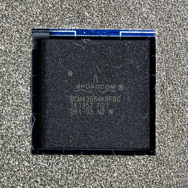 Обзор роутера ASUS RT-AX82U: космическая внешность и начинка — Начинка. 8
