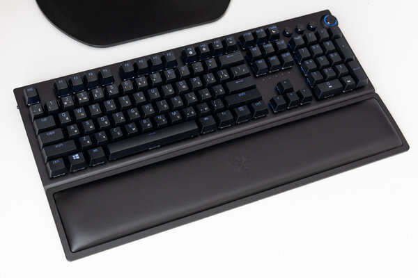 Обзор Razer BlackWidow V3 Pro: беспроводной гейминг — Внешний вид и удобство. 6