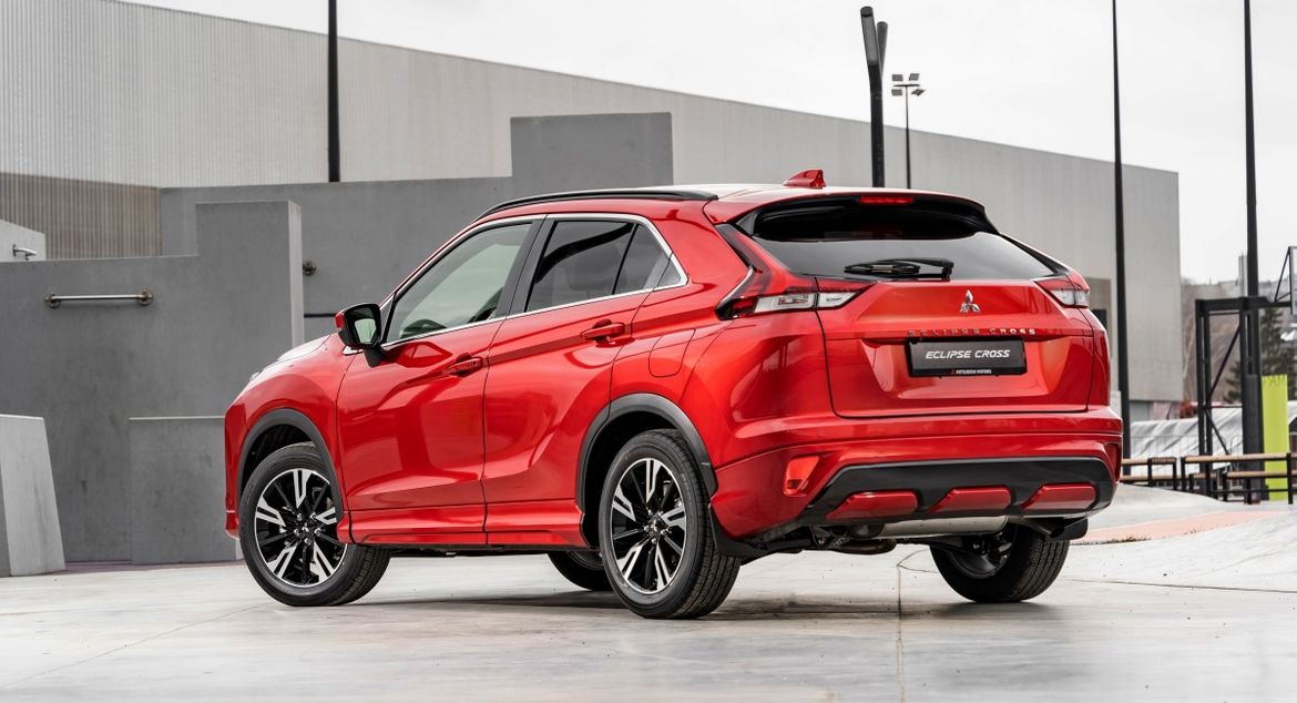 В Россию привезли новый Mitsubishi Eclipse Cross: от 2,4 млн рублей за японский кроссовер