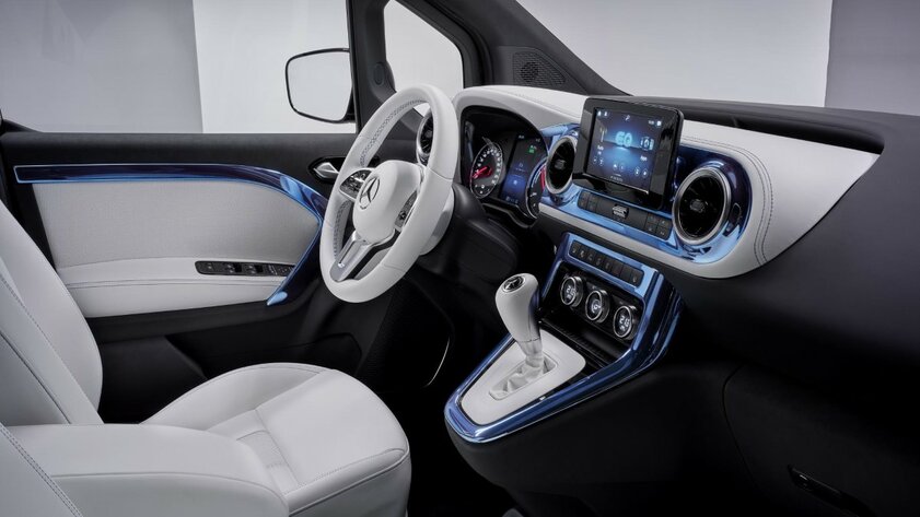 Mercedes показал странный электрический компактвэн: выглядит необычно, но красиво