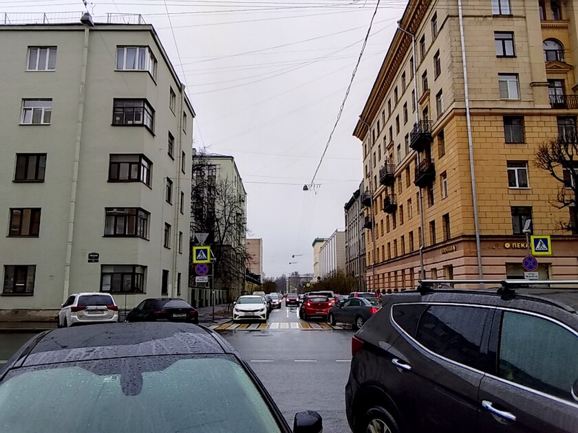 Google Camera Go спасает камеры дешёвых смартфонов. Тестирую ночной режим и HDR
