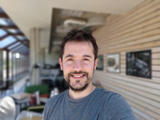 Смартфон с поворотной камерой: обзор уникального ASUS ZenFone 8 Flip