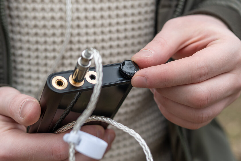 Один динамический излучатель может быть Hi-Fi: обзор FiiO FD5
