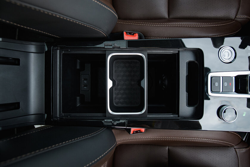 Made in China уже не клеймо. Тест-драйв Chery Tiggo 8 Pro — Знакомимся. 12