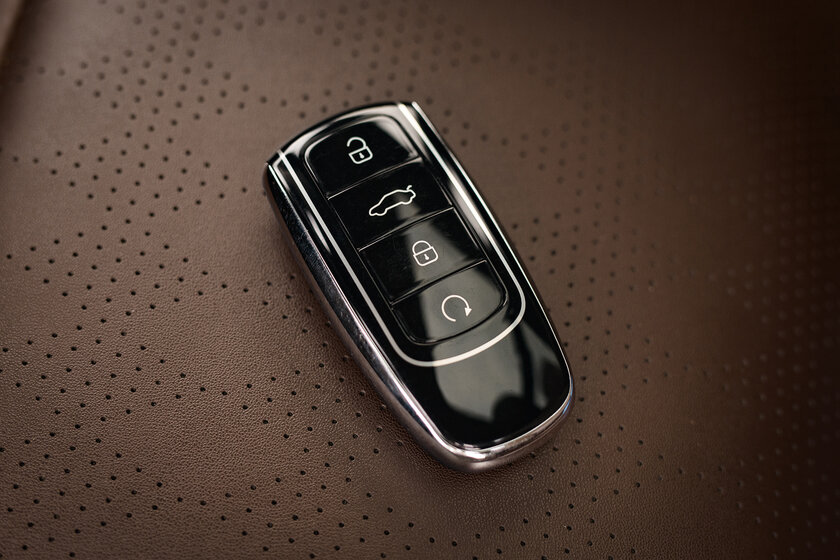 Made in China уже не клеймо. Тест-драйв Chery Tiggo 8 Pro — Знакомимся. 35