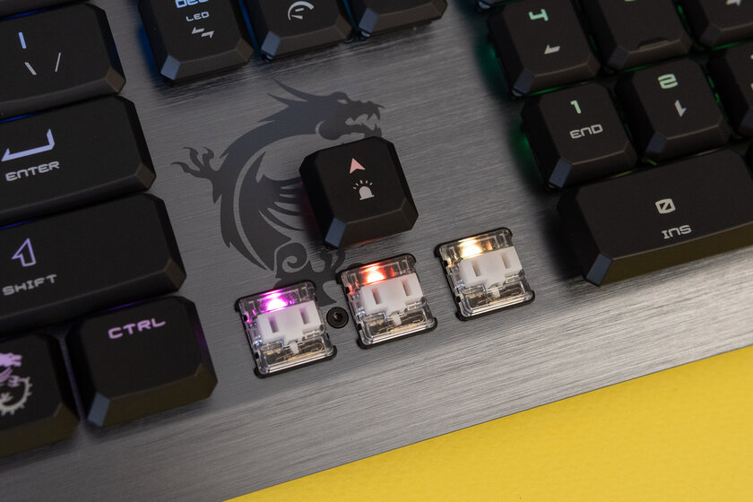 Низкий профиль и 8-угольные колпачки: обзор необычной клавиатуры MSI Vigor GK50 — Переключатели и производительность. 4