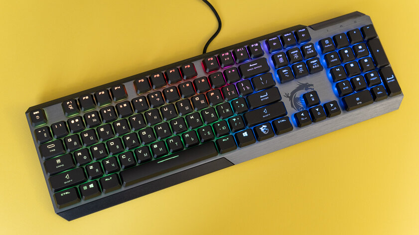 Низкий профиль и 8-угольные колпачки: обзор необычной клавиатуры MSI Vigor GK50 — Внешний вид и удобство. 1