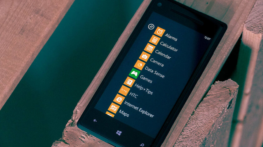 Windows Phone провалился, но его дизайн вписался в историю. Android и iOS нужно что-то подобное