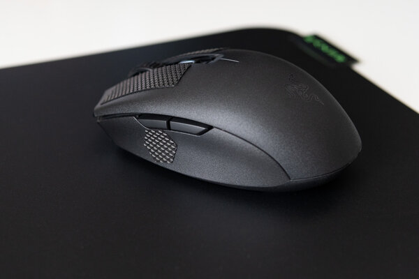 Комбинация ноутбучной и игровой мышек: обзор Razer Orochi V2 с ковриком Sphex V3