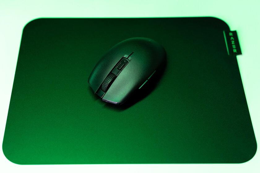 Комбинация ноутбучной и игровой мышек: обзор Razer Orochi V2 с ковриком Sphex V3