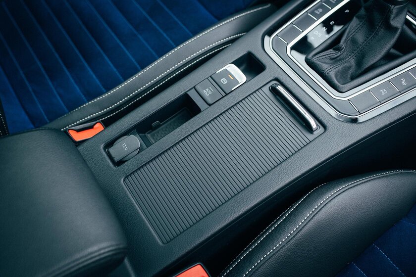 Классика Volkswagen на каждый день. Тест-драйв Passat 2021
