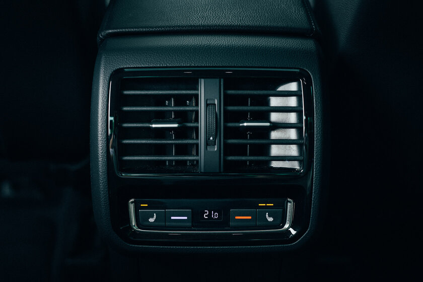 Классика Volkswagen на каждый день. Тест-драйв Passat 2021