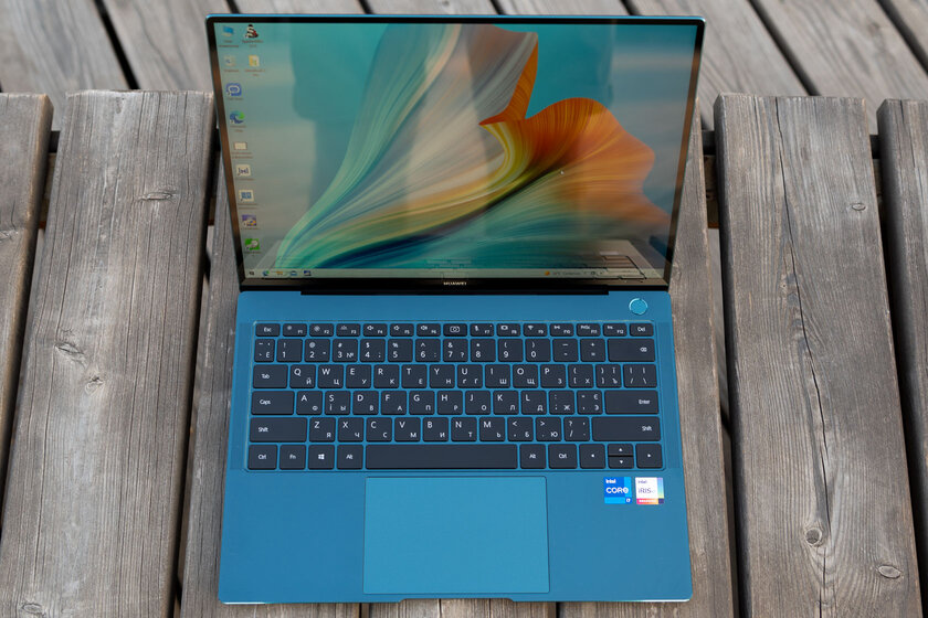 Хитрое охлаждение, тачпад из MacBook и готовность к Windows 11: обзор Huawei MateBook X Pro 2021 — Внешний вид и эргономика. 2