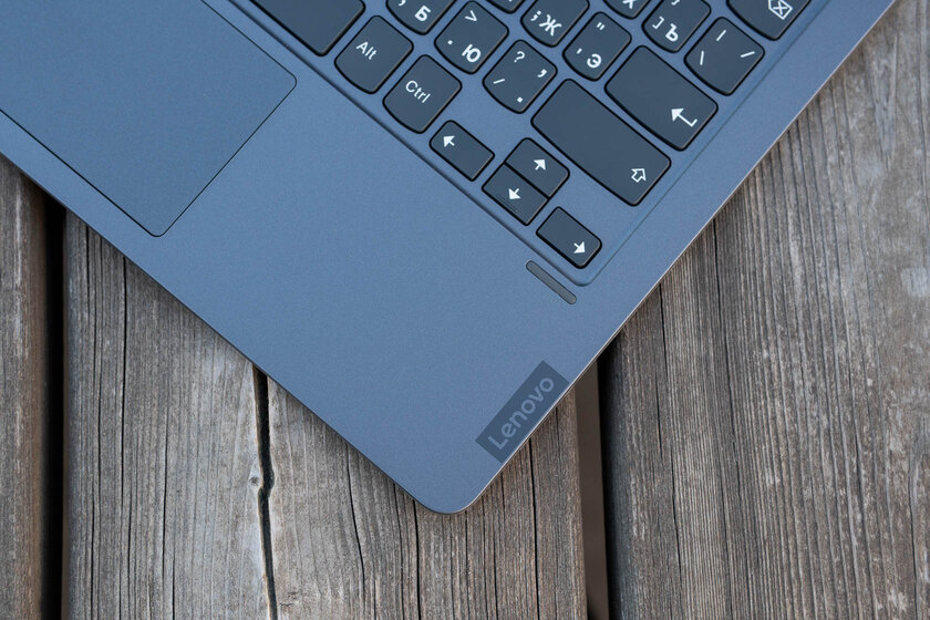 Опыт использования Lenovo Tab P11 Pro: клавиатура, чехол и стилус в комплекте — Внешний вид и эргономика. 7