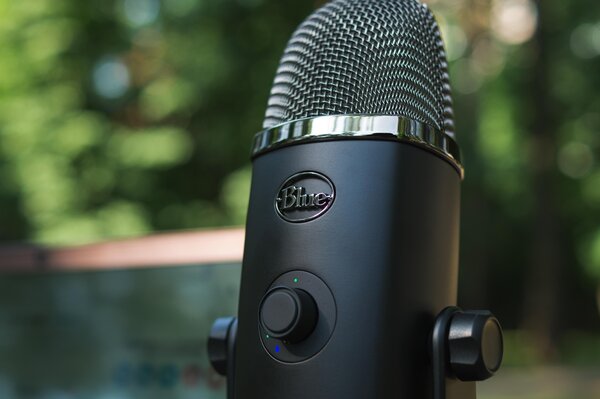 Строго и профессионально: обзор микрофона Blue Yeti X