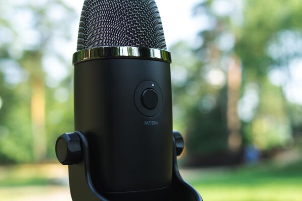 Строго и профессионально: обзор микрофона Blue Yeti X