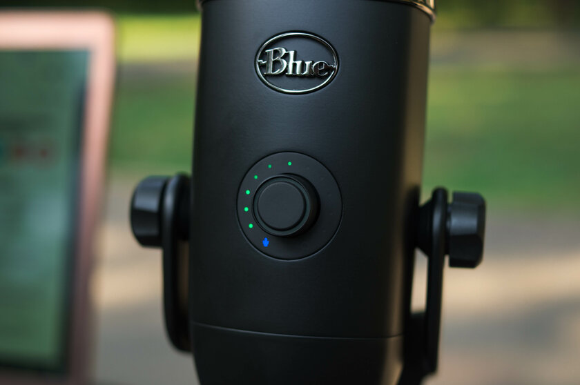 Строго и профессионально: обзор микрофона Blue Yeti X