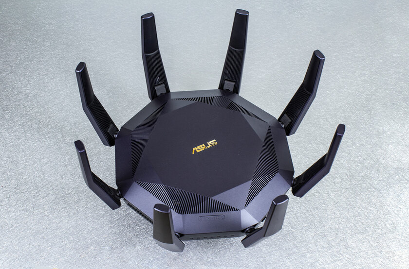 Это роутер, а не НЛО в виде паука. Обзор ASUS RT-AX89X — Упаковка, комплектация, внешний вид. 5