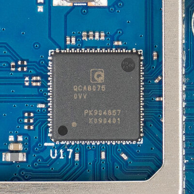 Это роутер, а не НЛО в виде паука. Обзор ASUS RT-AX89X — Внутреннее устройство. 5