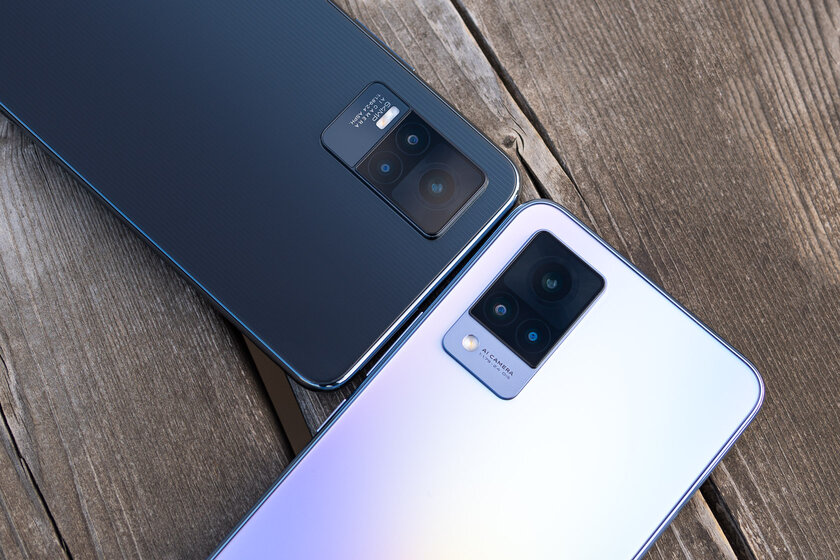 Два представителя среднего класса. Совместный обзор Vivo V21 и Vivo V21e