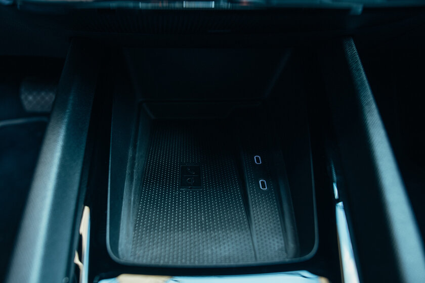 Если бы я покупал автомобиль, то это был бы он. Тест-драйв Skoda Octavia A8 — Салон. 12