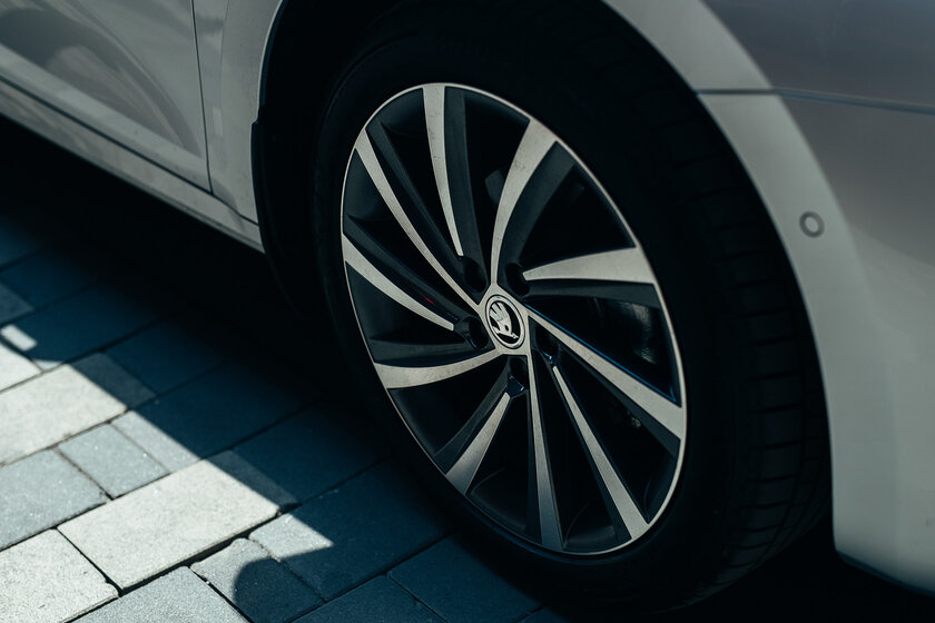 Если бы я покупал автомобиль, то это был бы он. Тест-драйв Skoda Octavia A8 — А что под капотом? . 4