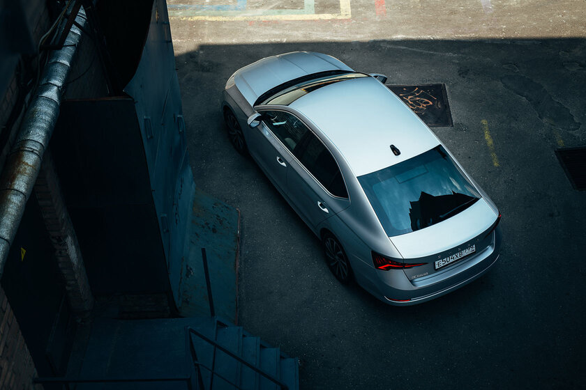 Если бы я покупал автомобиль, то это был бы он. Тест-драйв Skoda Octavia A8 — «Умная» и «красивая» начинка. 28