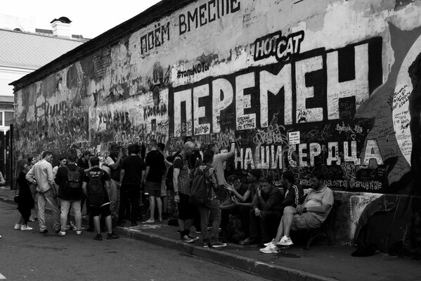 Чёрно-белый мир глазом премиального фотоаппарата. Обзор Leica Q2 Monochrom