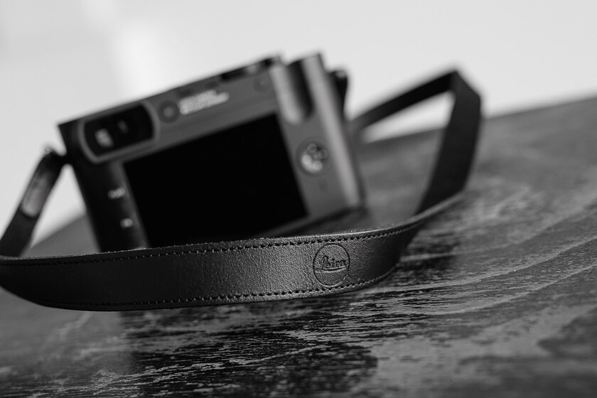 Чёрно-белый мир глазом премиального фотоаппарата. Обзор Leica Q2 Monochrom
