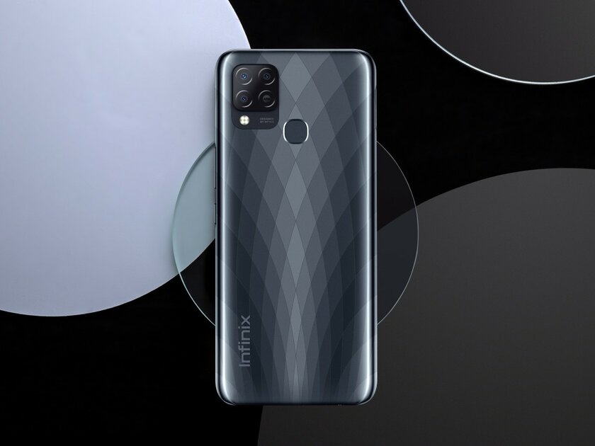 Infinix представила в России Hot 10s: смартфон с геймерскими наклонностями за разумную цену