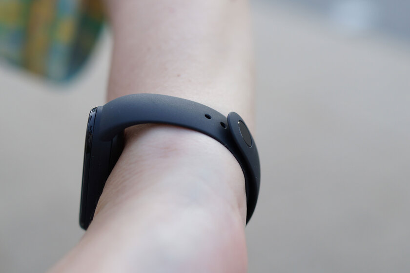 Mi Band 6 спустя 3 месяца: у Xiaomi наконец получился идеальный браслет? Опыт использования — Внешний вид и эргономика. 9