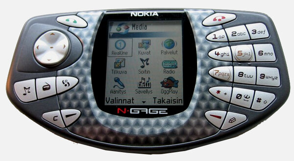 10 легендарных смартфонов Nokia на Symbian. Раньше мобильники были разнообразными