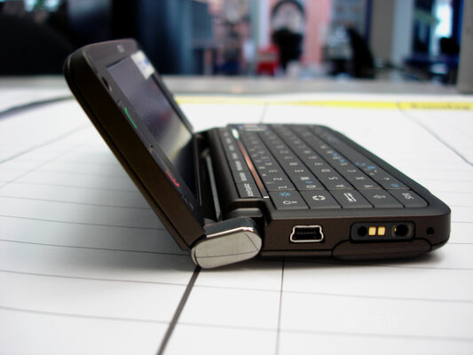 10 легендарных смартфонов Nokia на Symbian. Раньше мобильники были разнообразными