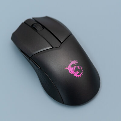 Теперь и без провода. Обзор MSI Clutch GM41 Lightweight Wireless — Внешний вид и эргономика. 10