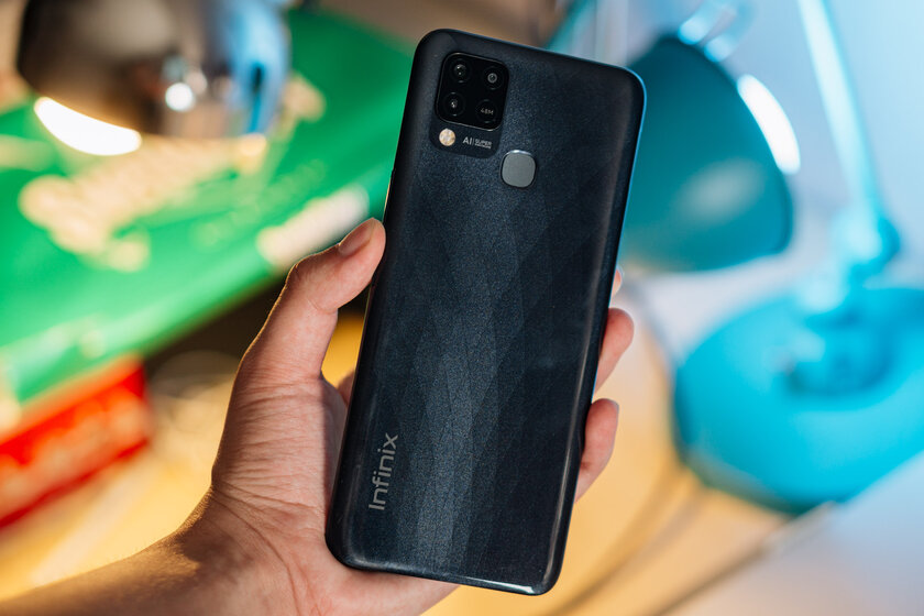 Знакомство с Infinix Hot 10s: заявка на лидерство