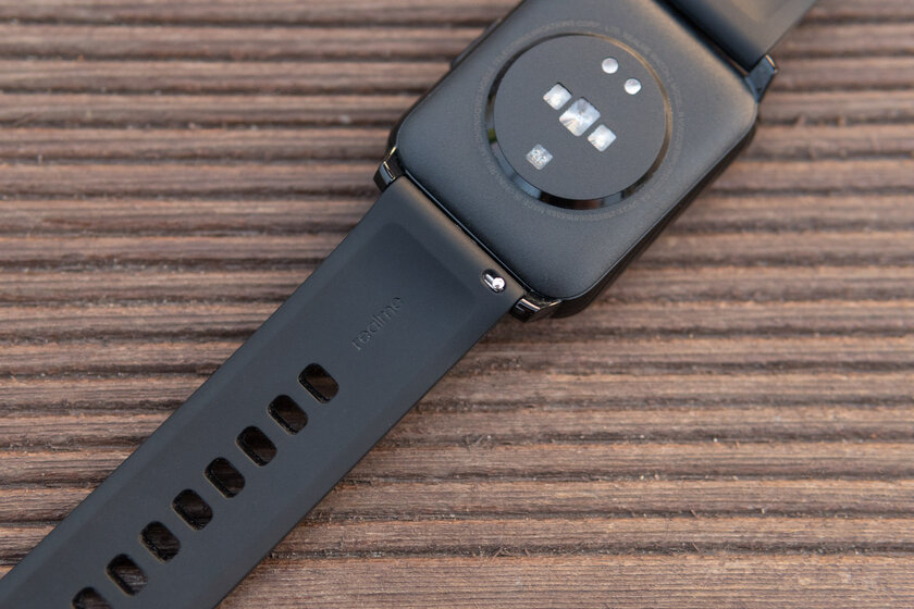 Неприхотливые часы, которым не нужно много внимания. Обзор Realme Watch 2