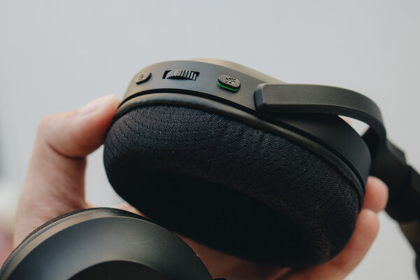 Игровые наушники, о которых никто не догадается. Обзор недорогих Razer Barracuda X — Дизайн. 5