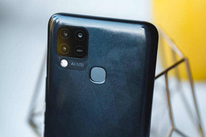Infinix Hot 10s спустя 2 недели: полный обзор новинки