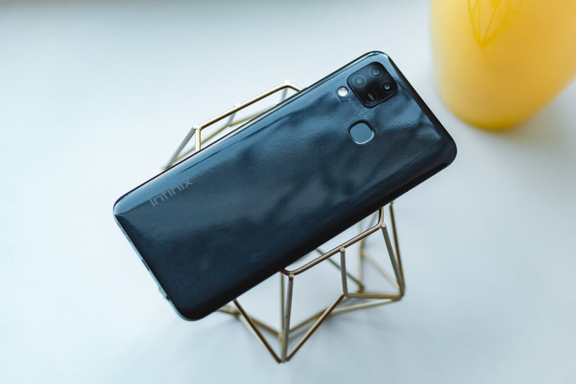 Infinix Hot 10s спустя 2 недели: полный обзор новинки