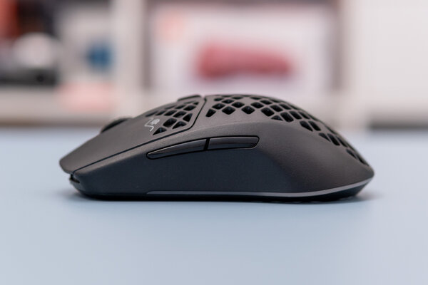 Дырчатый корпус — не элемент дизайна, а гениальное решение. Обзор SteelSeries Aerox 3 Wireless