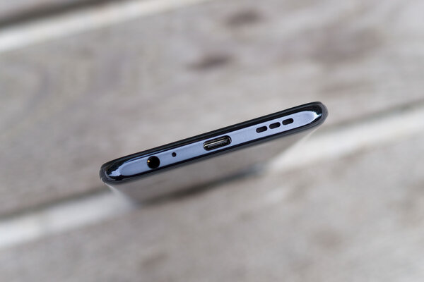Обзор Redmi Note 10S (POCO M5s): после длительного использования разочаровал — Дизайн и эргономика. 7