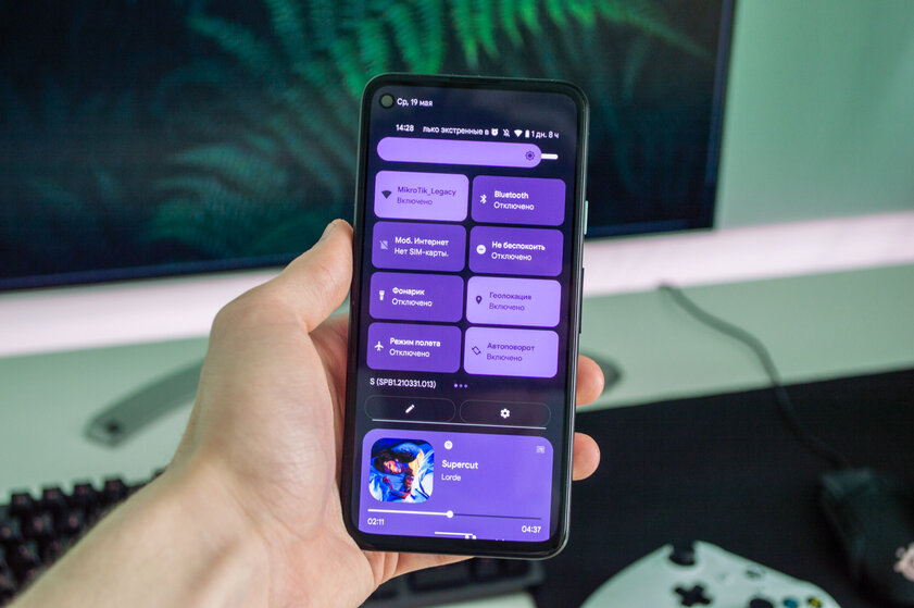 Приложения в Android 12 меняются под цвет обоев на экране: как это выглядит на практике