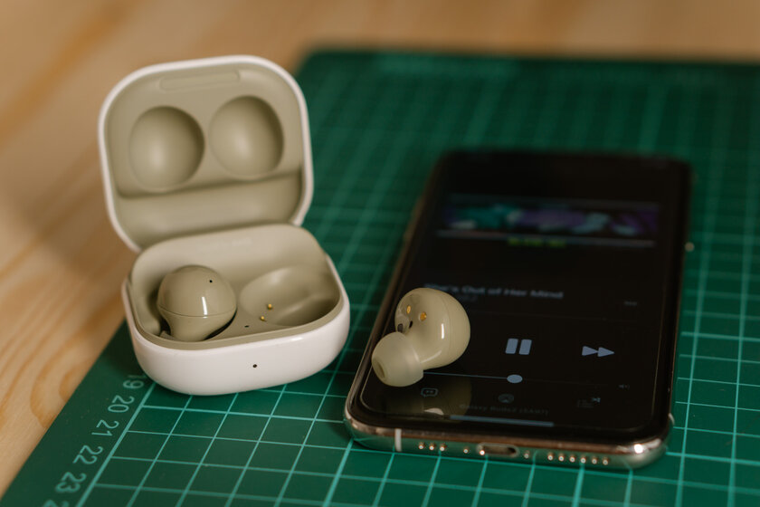Эти наушники гораздо дешевле, чем должны стоить. Обзор Samsung Galaxy Buds 2 — Посадка. 4