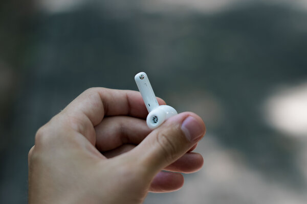 Если искали недорогие, но хорошие TWS-наушники. Обзор HONOR Earbuds 2 Lite