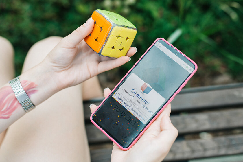 Кубик Рубика, обучающий играть в самого себя. Обзор Go Cube